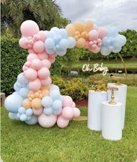 balloon arch for a baby shower